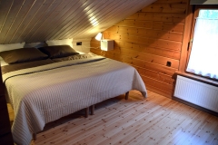 schlafzimmerobenrechts