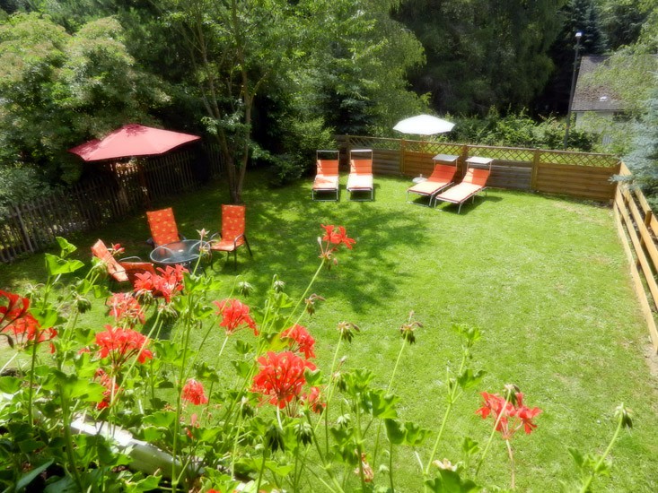 blick_in_den_garten